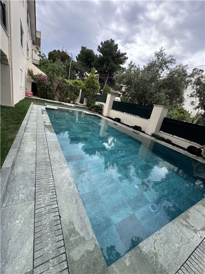 ΠΙΣΙΝΑ ΜΠΕΤΟΝ ΜΕ ΥΠΕΡΧΕΙΛΗΣΗ ΣΤΗΝ ΒΟΥΛΙΑΓΜΕΝΗ - ΕΡΓΟ 63 1