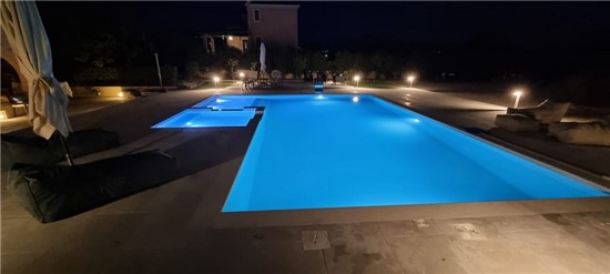 Capri 6