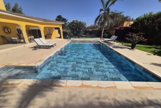 CEFIL POOL Ισπανίας Ενισχυμένη Μεμβράνη Πισίνας με Αντιολισθητική Προστασία και Υψηλή Αντοχή, KERAMIK Collection