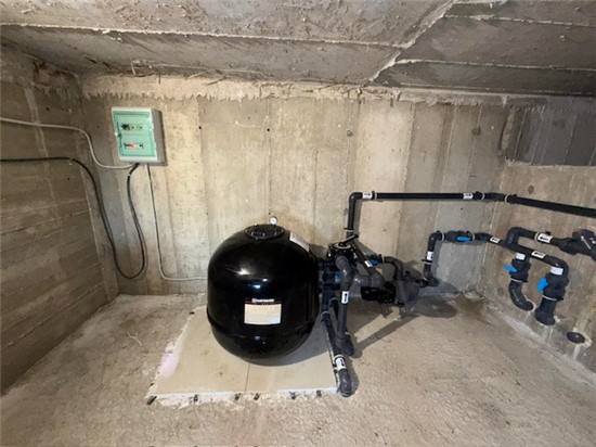 ΠΙΣΙΝΑ ΜΠΕΤΟΝ ΜΕ ΥΠΕΡΧΕΙΛΗΣΗ ΣΤΗΝ ΤΗΝΟ - ΕΡΓΟ 66 4