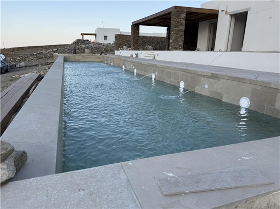 ΠΙΣΙΝΑ ΜΠΕΤΟΝ ΜΕ ΥΠΕΡΧΕΙΛΗΣΗ ΣΤΗΝ ΤΗΝΟ - ΕΡΓΟ 66 1