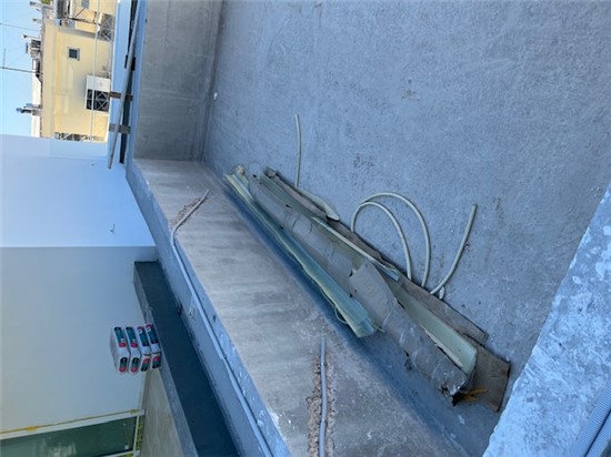 ΠΙΣΙΝΑ ΜΠΕΤΟΝ ΜΕ ΥΠΕΡΧΕΙΛΙΣΗ ΣΤΗ ΣΙΦΝΟ - ΕΡΓΟ 67 9