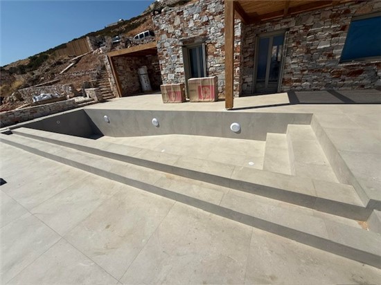 ΠΙΣΙΝΑ ΜΠΕΤΟΝ ΜΕ ΥΠΕΡΧΕΙΛΙΣΗ ΣΤΗ ΣΙΦΝΟ - ΕΡΓΟ 67 4