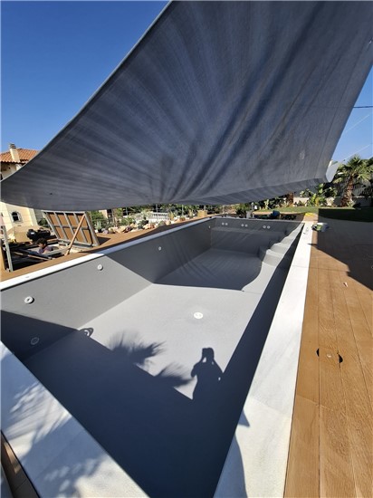 ΠΙΣΙΝΑ ΠΡΟΚΑΤ ΜΕ ΣΚΙΜΜΕΡ ΣΤΟ ΜΕΛΙΣΣΙ ΚΟΡΙΝΘΙΑΣ ΕΡΓΟ 84 7