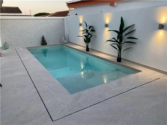 White Stone 19