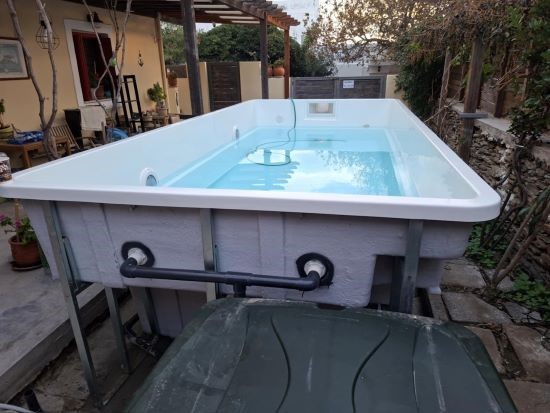 ΠΙΣΙΝΕΣ ΠΟΛΥΕΣΤΕΡΙΚΕΣ FLUIDRA (ΙΣΠΑΝΙΑΣ), ΠΟΛΥΕΣΤΕΡΙΚΗ ΠΙΣΙΝΑ SIMEO ΜΕ ΣΚΙΜΜΕΡ - ΕΡΓΟ ΣΤΗΝ ΑΝΔΡΟ