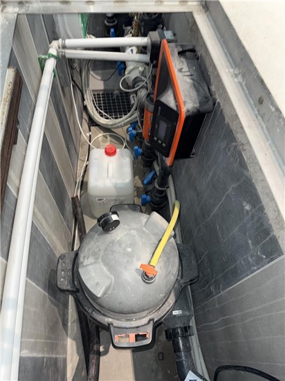 Πισίνα μπετόν με σκίμμερ και liner λευκό ανάγλυφο στη Μαλακάσα - Εργο 44 6