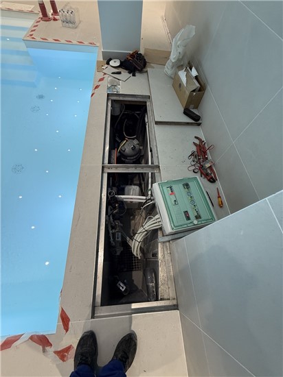 Πισίνα μπετόν με σκίμμερ και liner λευκό ανάγλυφο στη Μαλακάσα - Εργο 44 5