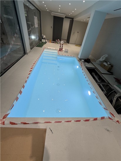 Πισίνα μπετόν με σκίμμερ και liner λευκό ανάγλυφο στη Μαλακάσα - Εργο 44 2