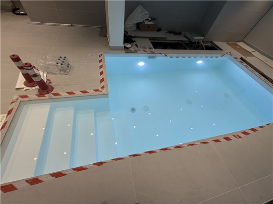 Πισίνα μπετόν με σκίμμερ και liner λευκό ανάγλυφο στη Μαλακάσα - Εργο 44 3