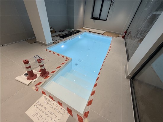 Πισίνα μπετόν με σκίμμερ και liner λευκό ανάγλυφο στη Μαλακάσα - Εργο 44 4