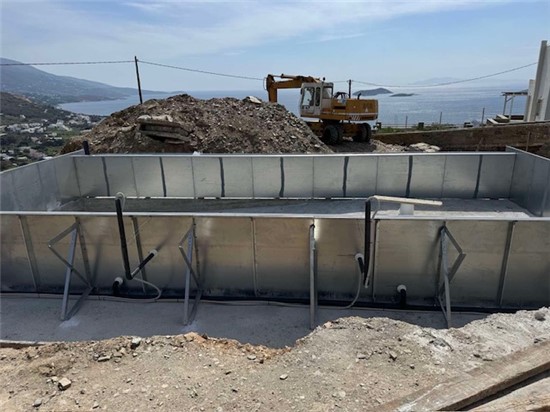 Πισίνα Προκάτ με Υπερχείλιση Καταρράκτη στην Άνδρο - Έργο 16 1