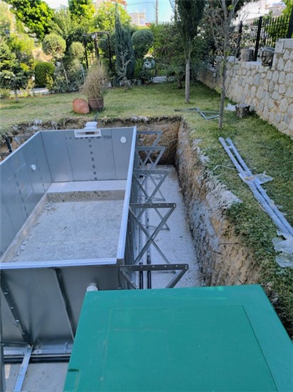 ΠΙΣΙΝΑ ΠΡΟΚΑΤ ΜΕ ΣΚΙΜΜΕΡ ΣΤΗΝ ΑΙΔΗΨΟ - ΕΡΓΟ 83 9