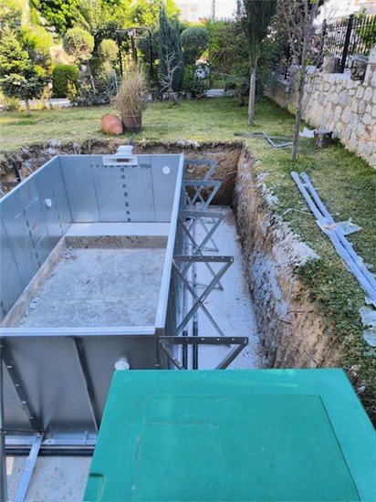 ΠΙΣΙΝΑ ΠΡΟΚΑΤ ΜΕ ΣΚΙΜΜΕΡ ΣΤΗΝ ΑΙΔΗΨΟ - ΕΡΓΟ 83 7