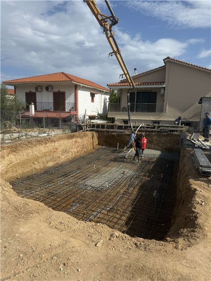 Πισίνα μπετόν με Σκίμμερ και Liner στον Ωροπό - Έργο 46 16