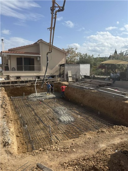 Πισίνα μπετόν με Σκίμμερ και Liner στον Ωροπό - Έργο 46 18