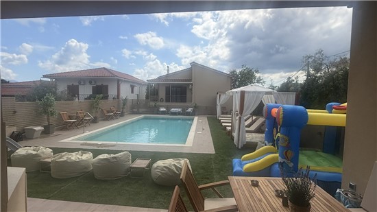 Πισίνα μπετόν με Σκίμμερ και Liner στον Ωροπό - Έργο 46 9