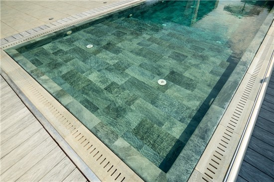 StoneTile Emerald 80