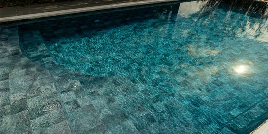 StoneTile Tropic 15