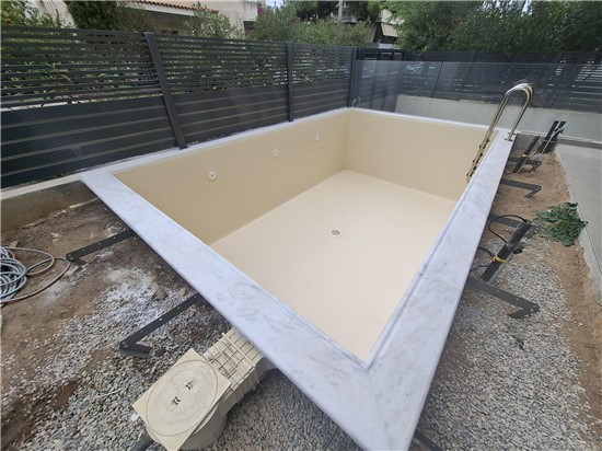 ΠΙΣΙΝΑ ΠΡΟΚΑΤ ΜΕ ΣΚΙΜΜΕΡ ΣΤΟ ΧΑΛΑΝΔΡΙ - ΕΡΓΟ 47