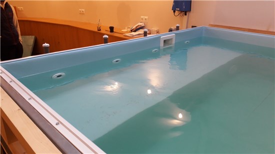 Πισίνα προκάτ με σκίμμερ και υδρομασάζ εσωτερική σε ξενοδοχείο στα Ιωάννινα - Έργο 32 1
