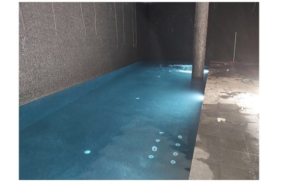 ΞΕΝΟΔΟΧΕΙΑ, Εσωτερική πισίνα με σκίμμερ και υδρομασάζ στο ξενοδοχείο Cayo στην Πλάκα Ελούντας, Κρήτη - Έργο 7