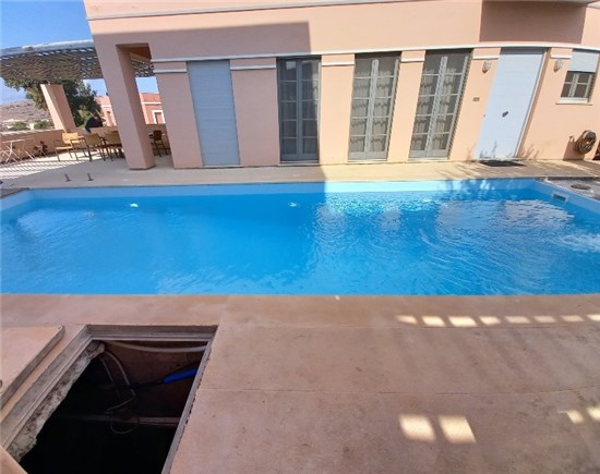 Τοποθέτηση liner σε υπάρχουσα πισίνα μπετόν με σκίμμερ στην Σύρο - Έργο 2 1