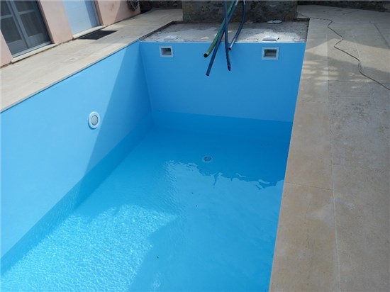 Τοποθέτηση liner σε υπάρχουσα πισίνα μπετόν με σκίμμερ στην Σύρο - Έργο 2 9