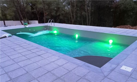 Πισίνα προκάτ με Σκίμμερ, Liner, Νεροκουρτίνα και φώτα RGB στην Εκάλη - Έργο 45 4