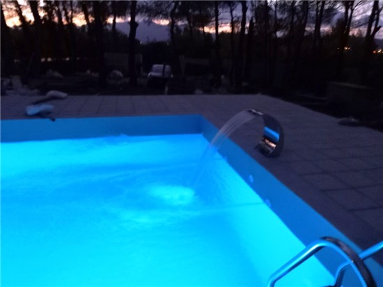 Πισίνα προκάτ με Σκίμμερ, Liner, Νεροκουρτίνα και φώτα RGB στην Εκάλη - Έργο 45 5