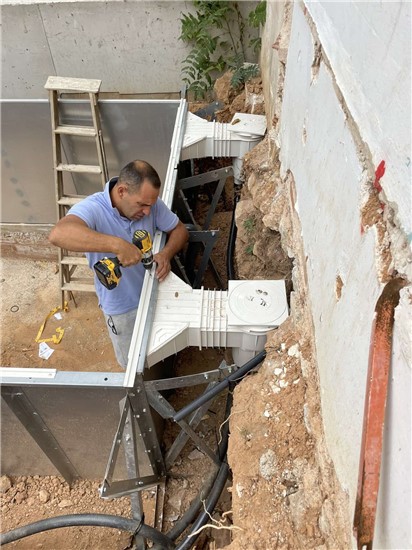 Πισινα Προκατ με Σκιμμερ στο Χαλάνδρι- Εργο 33 4