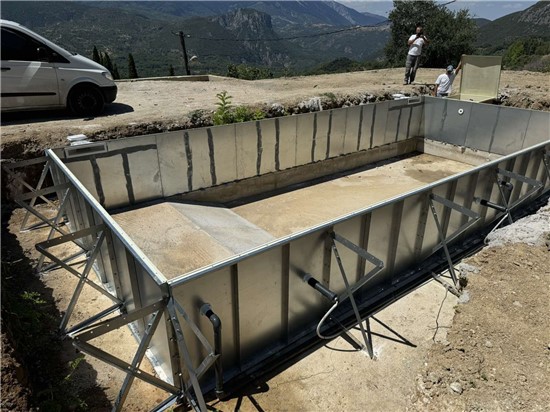 ΠΙΣΙΝΑ ΠΡΟΚΑΤ ΜΕ ΣΚΙΜΜΕΡ ΣΤΟ ΣΚΑΜΝΟ ΦΘΙΩΤΙΔΑΣ -ΕΡΓΟ 67 1